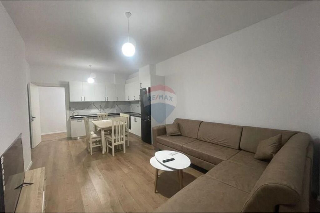 Appartamento - In Affitto - Viale Blu, Kamëz