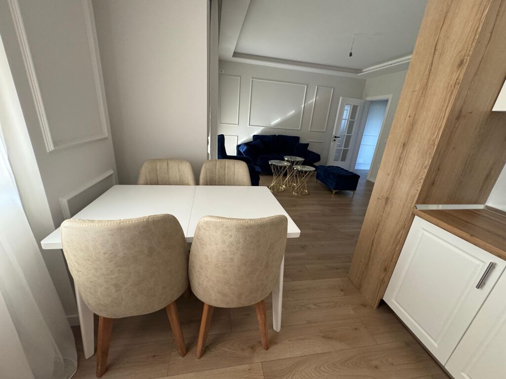 Apartament 2+1 për shitje "Uji Ftohte" Vlore pranë Le Pallazine