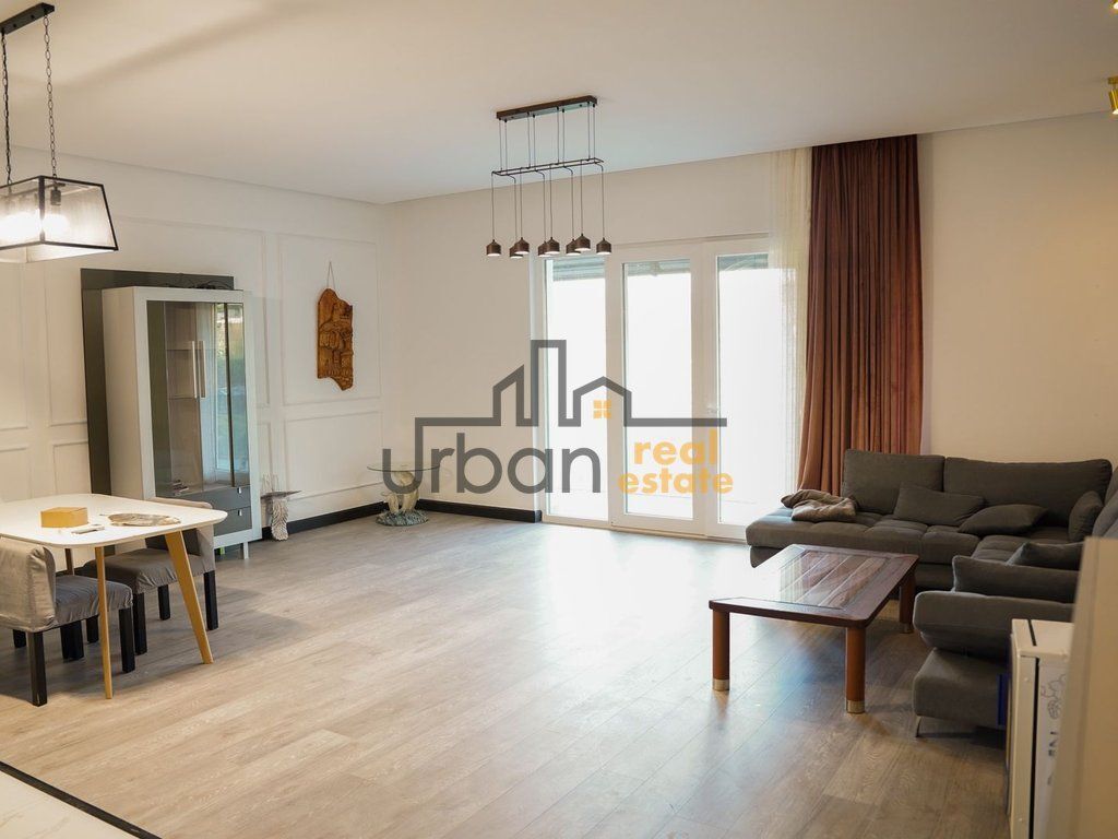 For sale, Villa, Bërzhitë, Tirana - 600000€ | 2500 m²