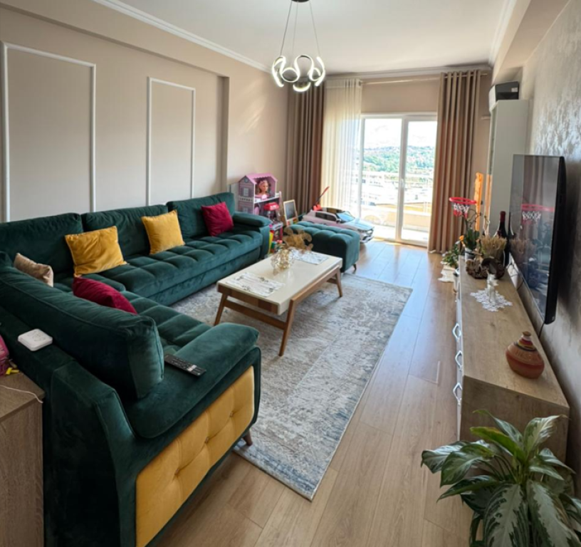 For rent, Apartment 2+1+2 + 2 Parking Spaces, Dry Lake, Tirana.