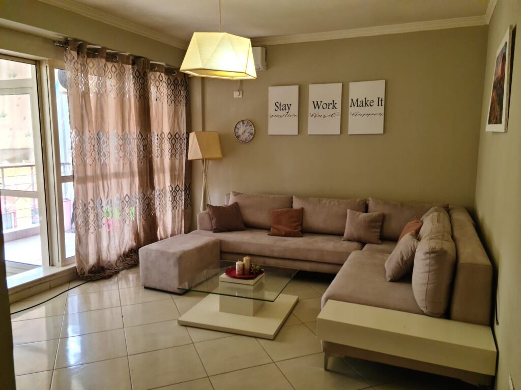 Apartament 1+1 me qera tek Rruga e Kavajes