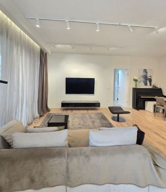 ✨ MOS E HUMBISNI! Apartament 3+1+2 me dy ballkone, tek Kompleksi Delijorgji ✨