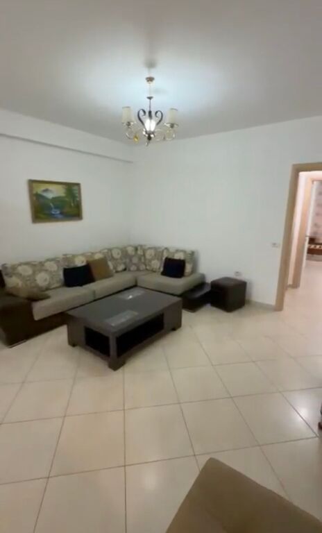 In affitto 2+1+2 ASTIR 40.000 lek