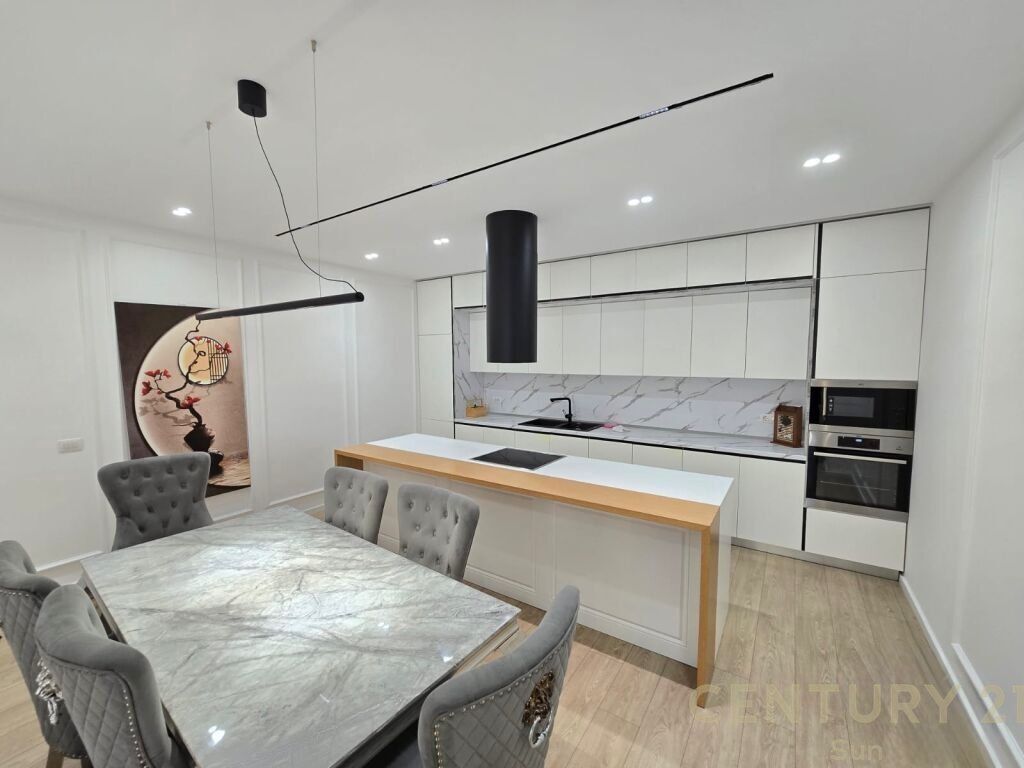 LUXURY APARTMENT 2+1+2 PARKING SPACES NEAR THE DRY LAKE! 1,200 € /Month Total Area  140m2  Internal Area  118m2