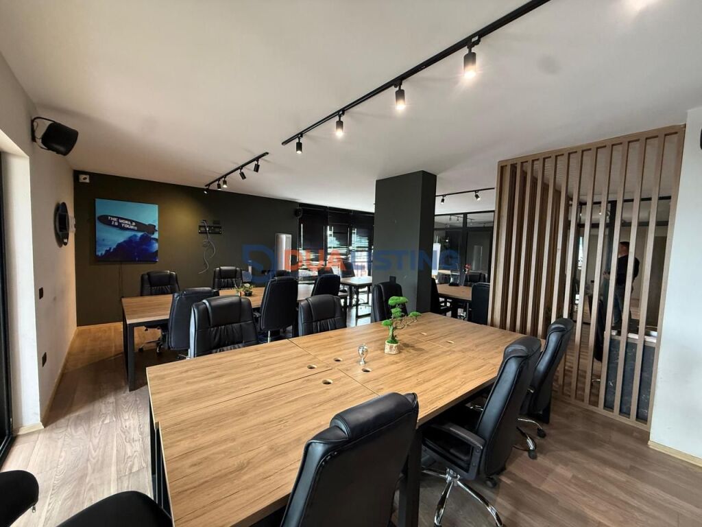 🏢 Ufficio in Affitto 📍 Mine Peza