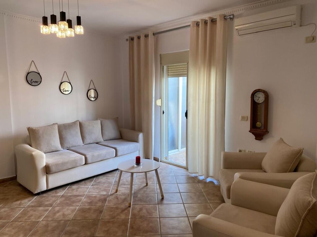 Qera | Apartament 1 + 1 | FRESKU | 350 €/muaj