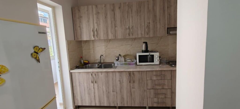 Qera | Apartament 2 + 1 | Rruga e Durrësit | 600 €/muaj