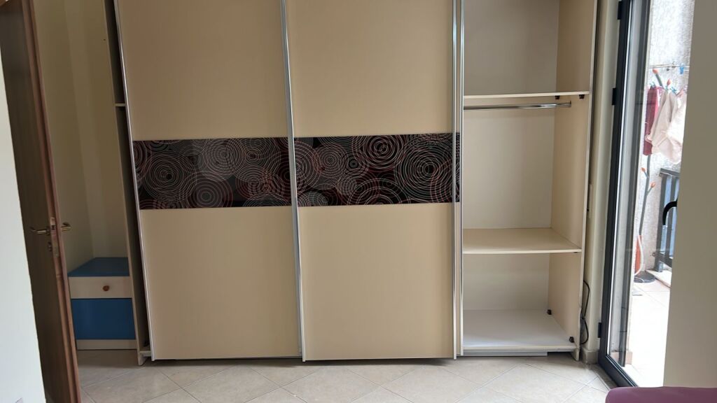 Jepet me qera apartamenti  2+1 +2 ballkone