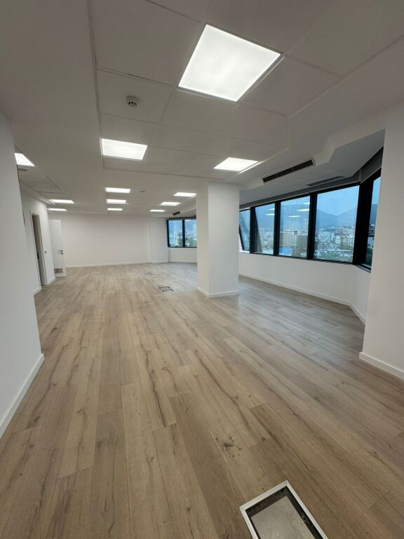 OFFICE FOR RENT IN THE CENTER