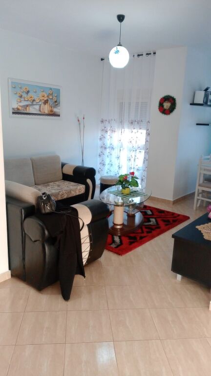 Jepet me qira apartament 1+1 – Ish Rajoni