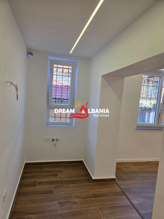 Studio apartment for sale on 4 Deshmoret street, Tirana (ID 41091122)
