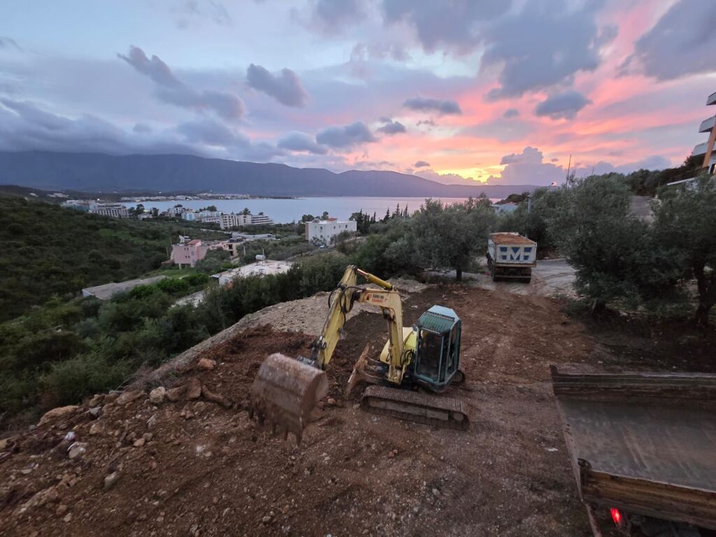 🌅 Truall+ndertese në Shitje, Radhimë – Vlorë 🌅