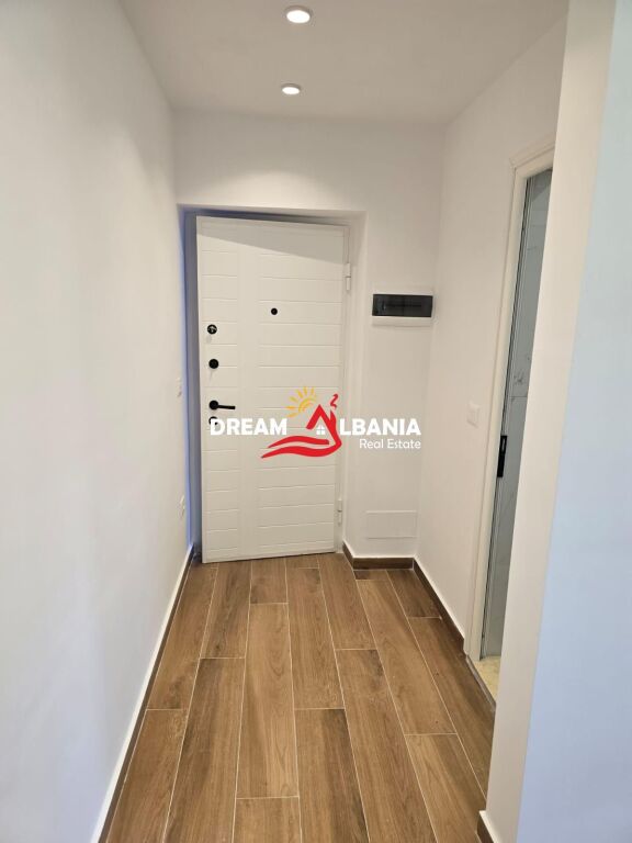 Studio apartment for sale on 4 Deshmoret street, Tirana (ID 41091122)