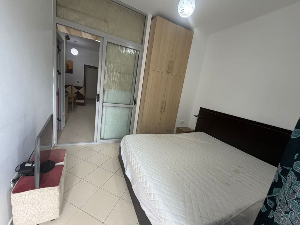 Jepet Apartament me qera