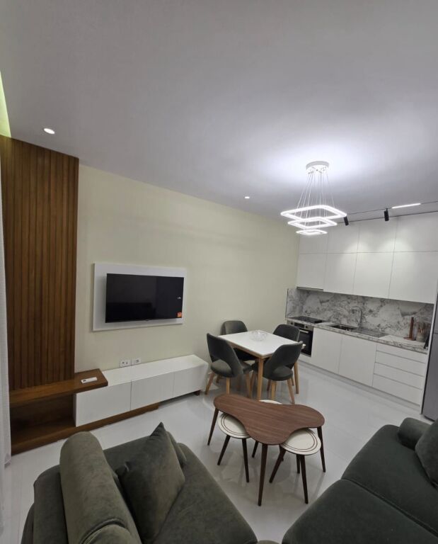 Jepet me qera Apartamenti 1+1 , Univers City prane QTU-se 400 mije leke