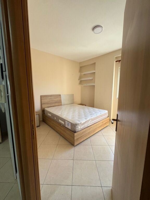 Jepet me Qera Apartament 2+1 Riza Cerova📍Shkolla e Kuqe, Partizani