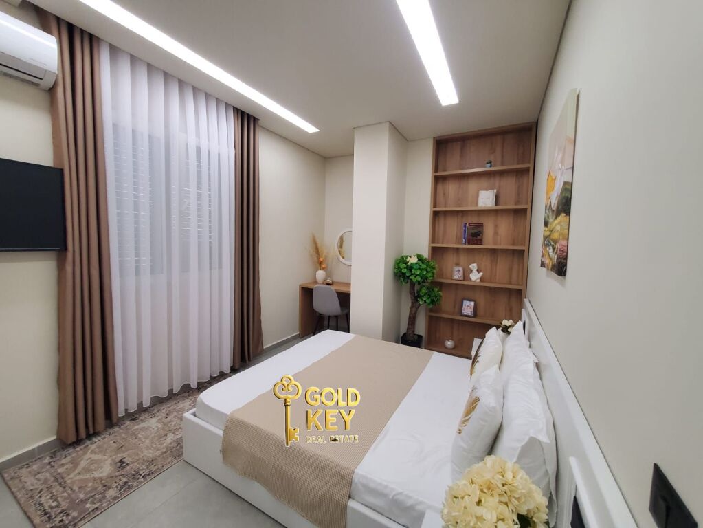 🏡 SHITET AMBJENT Biznesi ( Dyqan + Mini hotel me 3 Apartamente × Booking/AirBnb)