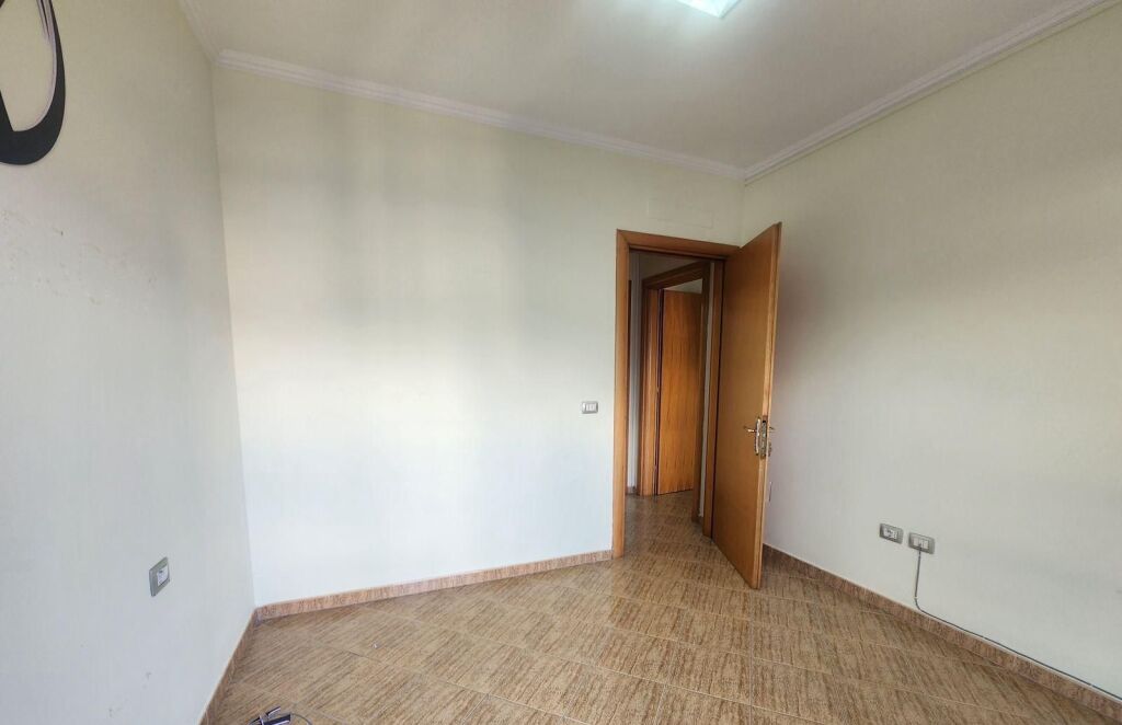 Qera | Ambjent Biznesi | Zogu i Zi | 700 €/muaj
