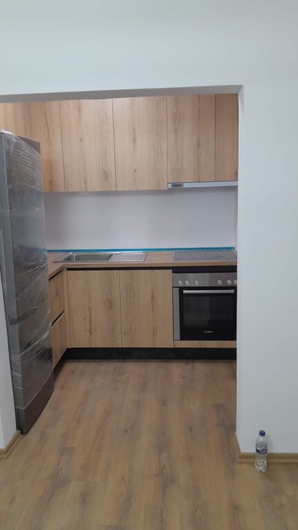 Apartament 2+1- Me Qera- 21 Dhjetori- Rruga e Kavajes
