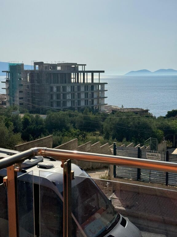 Apartament 2+1 për shitje "Uji Ftohte" Vlore pranë Le Pallazine