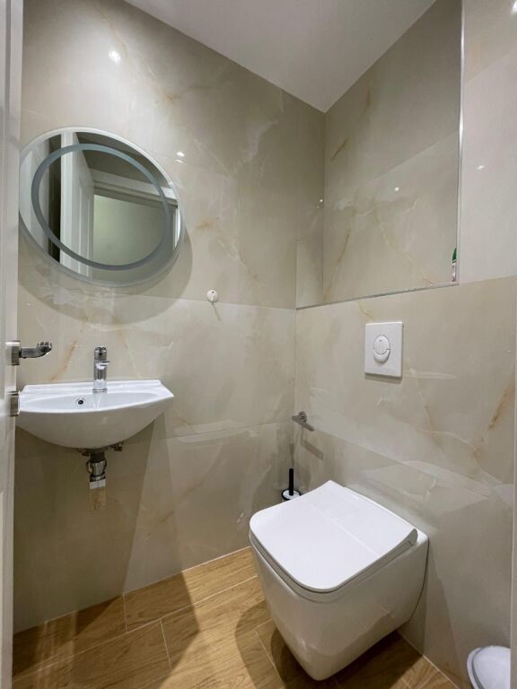 Apartment 2+1 for Long-Term Rent, Tirana 📍Bllok, Vaso Pasha Street, near Ama Coffee