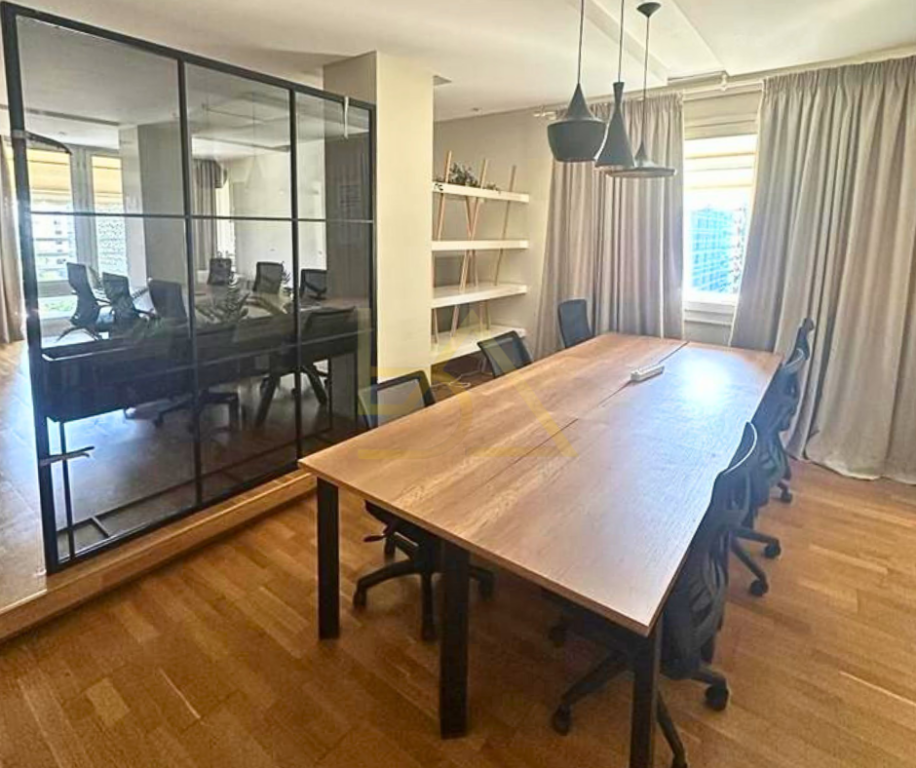 Ufficio Moderno in Affitto – Bllok, Tirana
