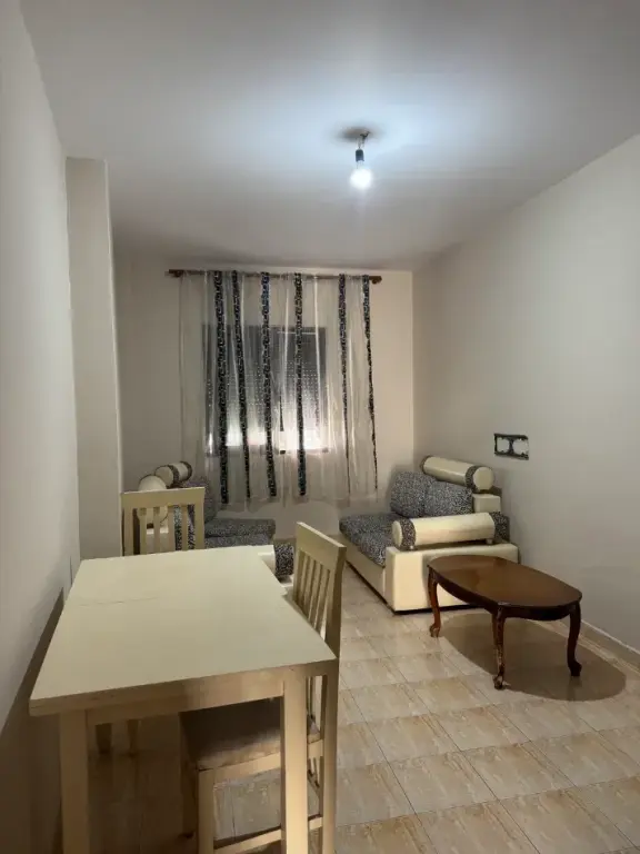 Rent | Shtëpi private 1 + 1 | Stadiumi Dinamo | 400 €/month