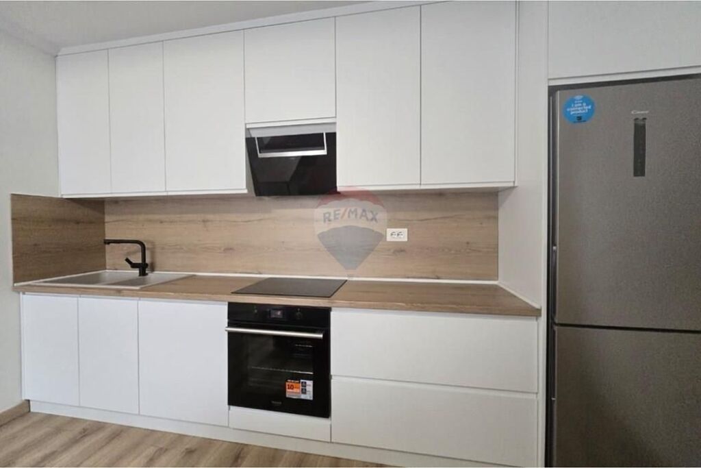 Appartamento - In Affitto - Via Elbasan, Tirana