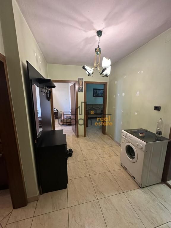 Shitet, Apartament 3+1, Rruga Irfan Tomini, Tiranë - 165,000€ | 87.1 m²