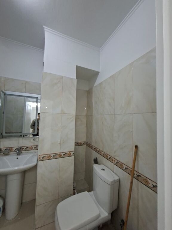 🏠 Me Qera: Super Apt. 1+1 &amp; 1 Bllk (📍Qendër - Rr. Kavajës)🔥 Super vendndodhje || 5 min nga Qendra | 80,000 Lekë / Muaj💶