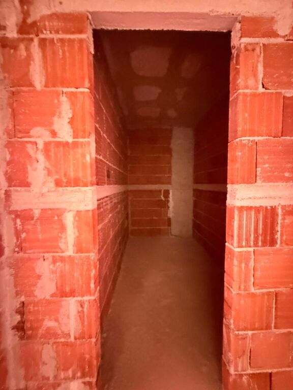 🔥 Super apartment 3+1+2 near the “Partizani” Gymnasium – Don't miss this opportunity! 🔥