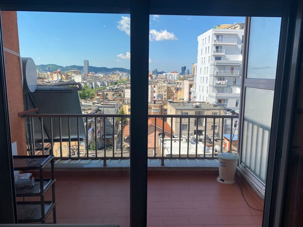 Apartamwnt 1+1 per qera Xhamllik !