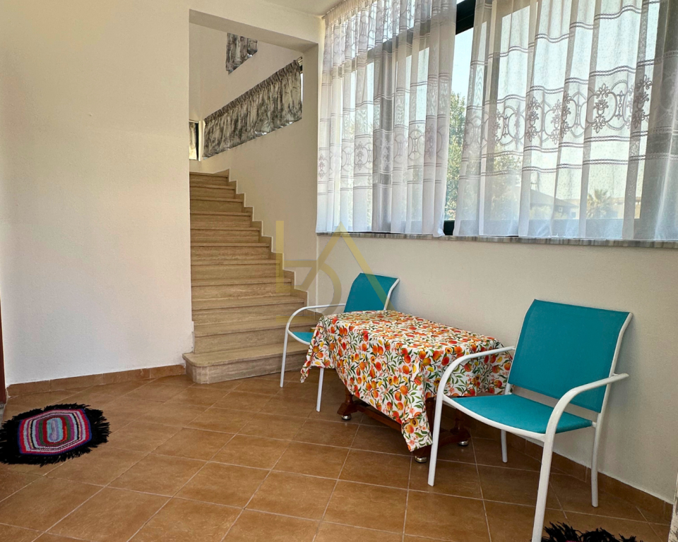 Villa in vendita – Durazzo, Via Unaza