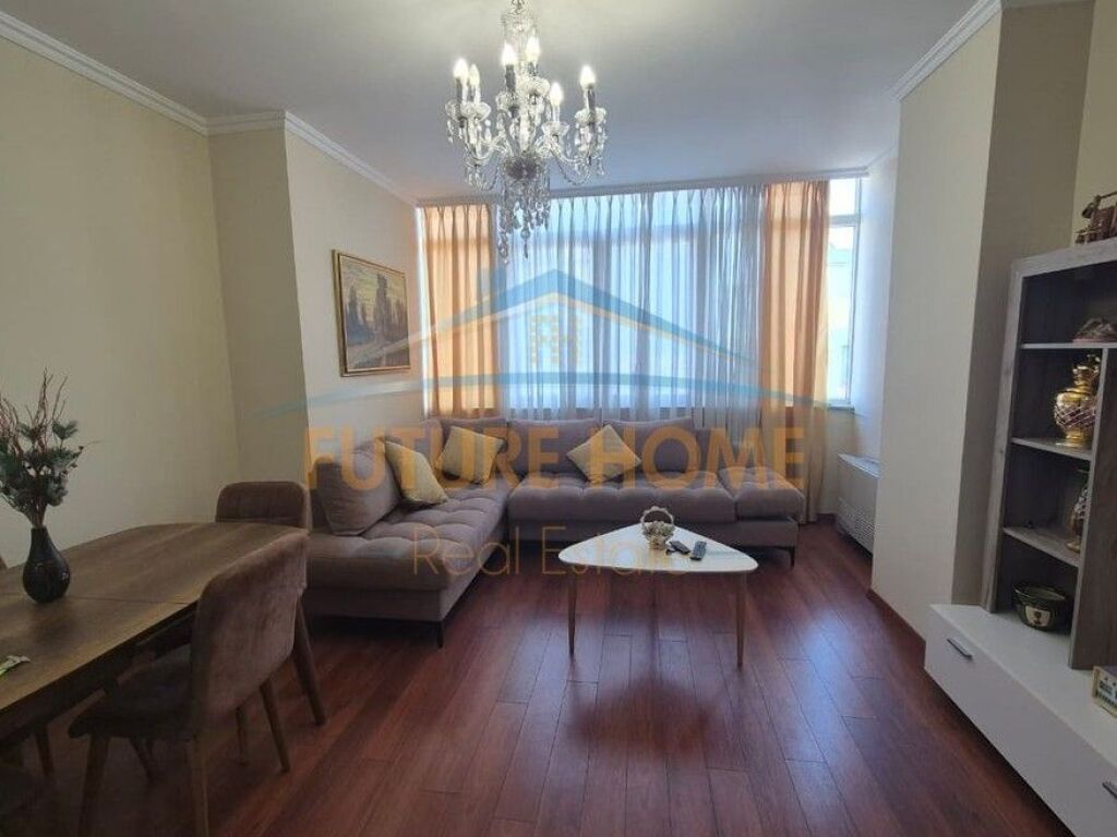 For sale, 2+1 Apartment, Boulevard Joan of Arc, Tirana.