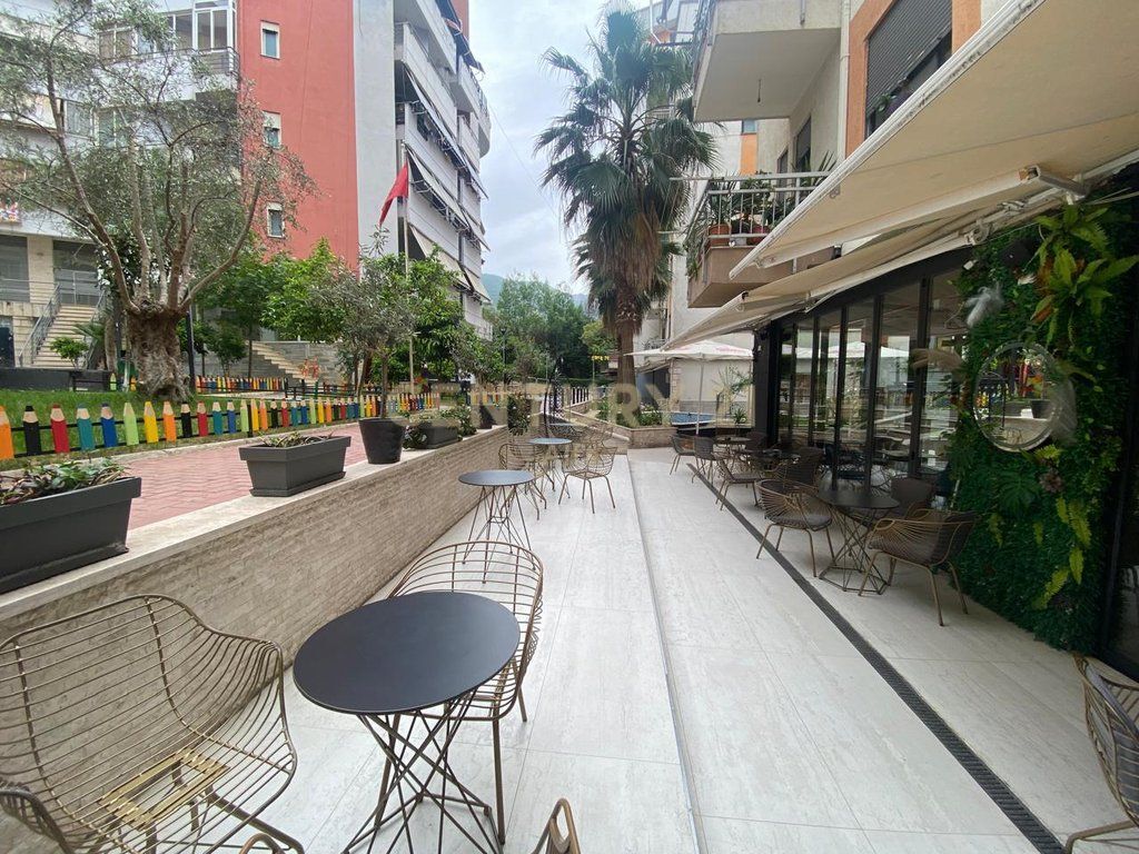 Bar-Cafe Space for Sale in Fresk, Furnished! 260,000 € Total Area 124m2