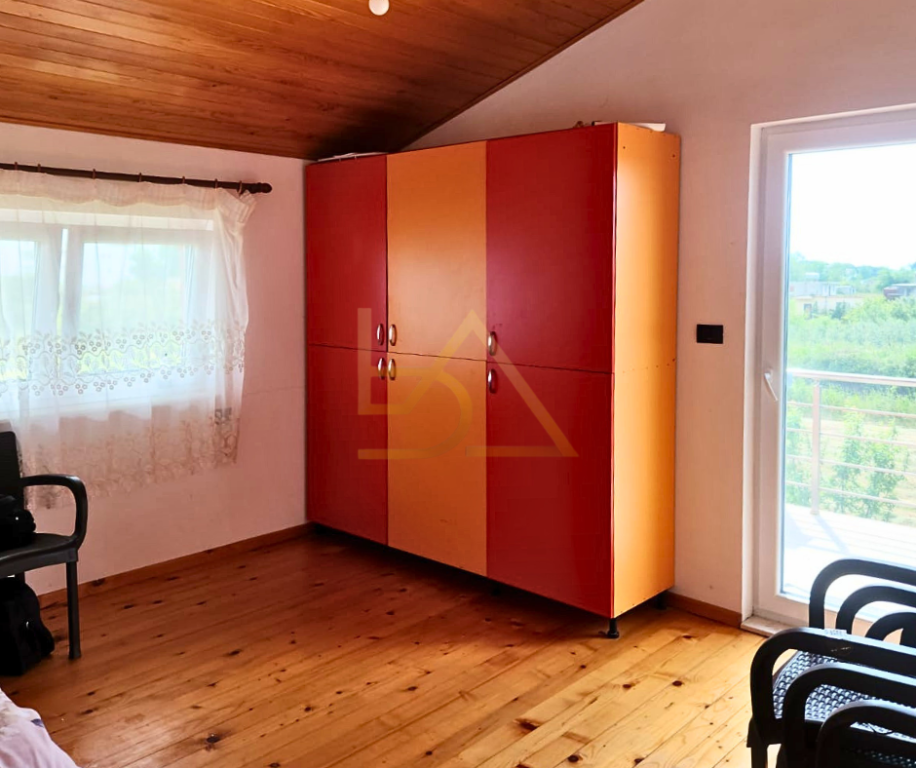 Jepet Vilë me Qira – Hidrovori, Durrës