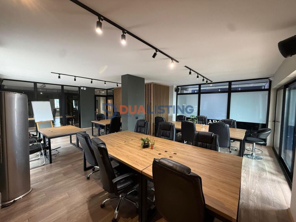 🏢 Ufficio in Affitto 📍 Mine Peza