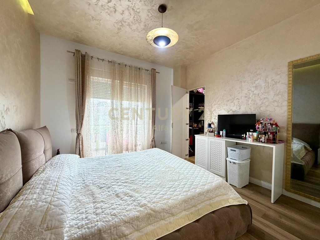 VENDESI, APPARTAMENTO PREMIUM 2+1+2 con POSTO AUTO, LAGO ASCIUTTO!