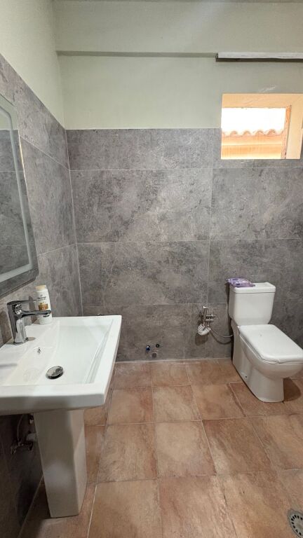 For rent 2+1 second floor of a private apartment with parking Astir