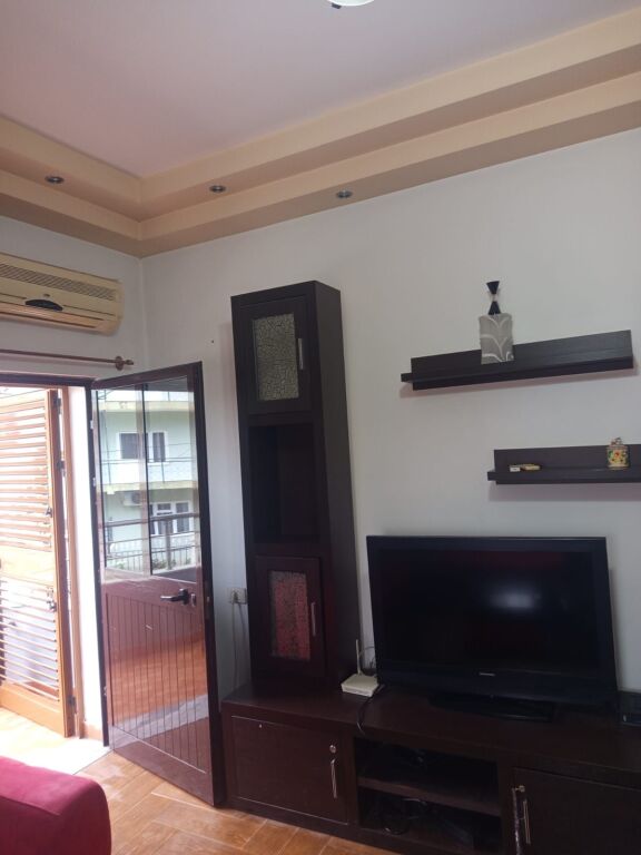STUDIO APARTMENT 35000 LEKE. FORMER BUS PARK.