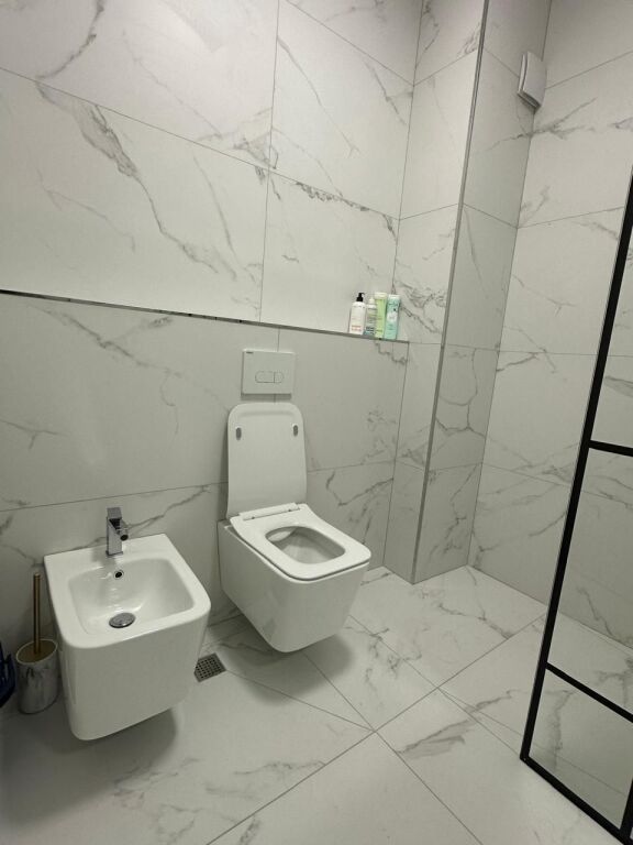 Rent, Business Premises, Myslym Shyri Street, Tirana .Empire68840