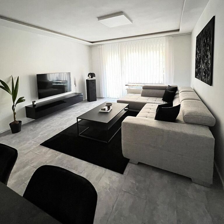 Near the Olympic Park/Paris Municipality, a modern 2+1+2 apartment plus parking space is for rent!