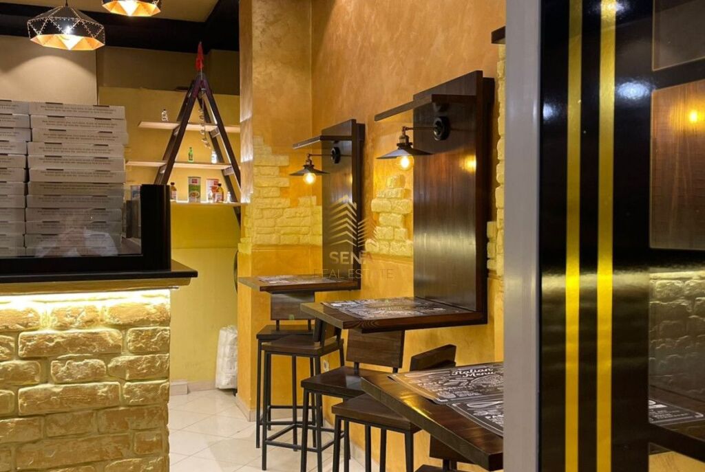 Rent, Business premises/Pizzeria, Former Park - Opposite Delijorgji, 40,000 Leke/month