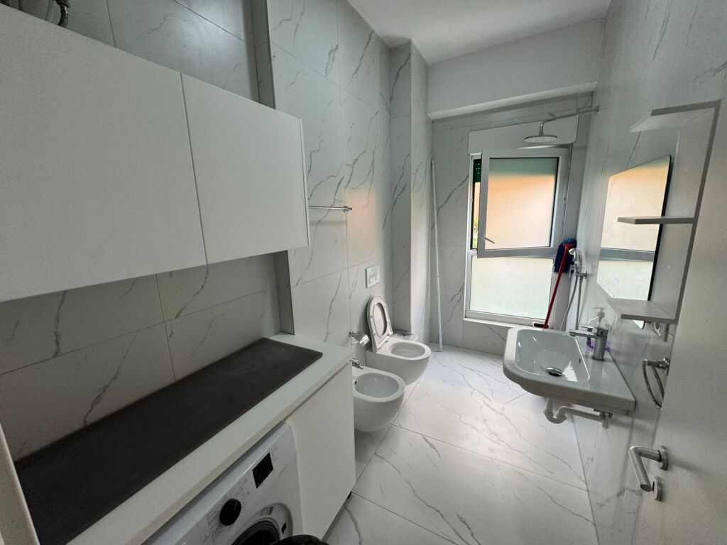 🏠 Appartamento 1+1 in affitto  📍 Indirizzo: Ali Demi, Complesso Kaimi💰 Prezzo: 40.000 lek/mese