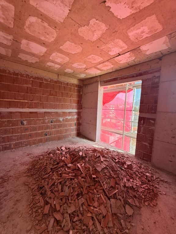 3+1 apartment near Partizani High School