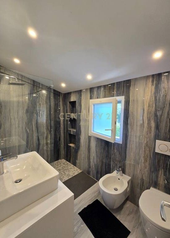 Luxury Villa for Sale in Long Hill Residence – PREMIUM Investment &amp; READY to Live