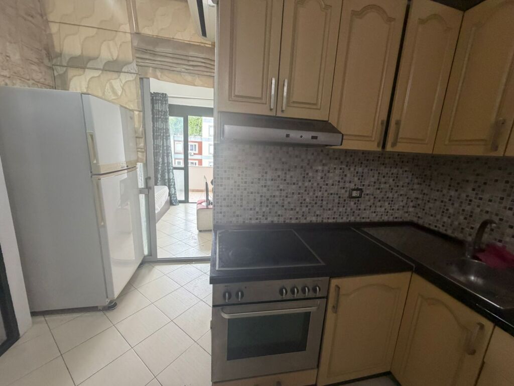 Jepet Apartament me qera