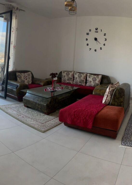 Shitet apartament 2+1 Kamez
