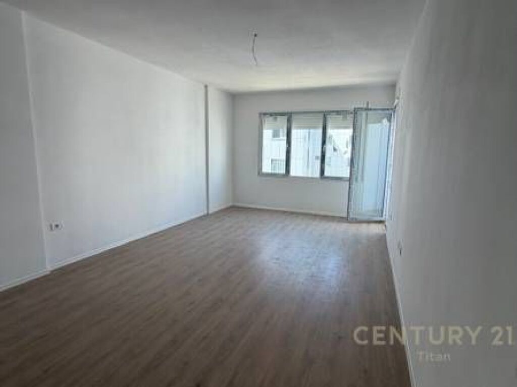 Apartament 2+1+ballkon ne shitje tek White Crown Residence ne Kamez