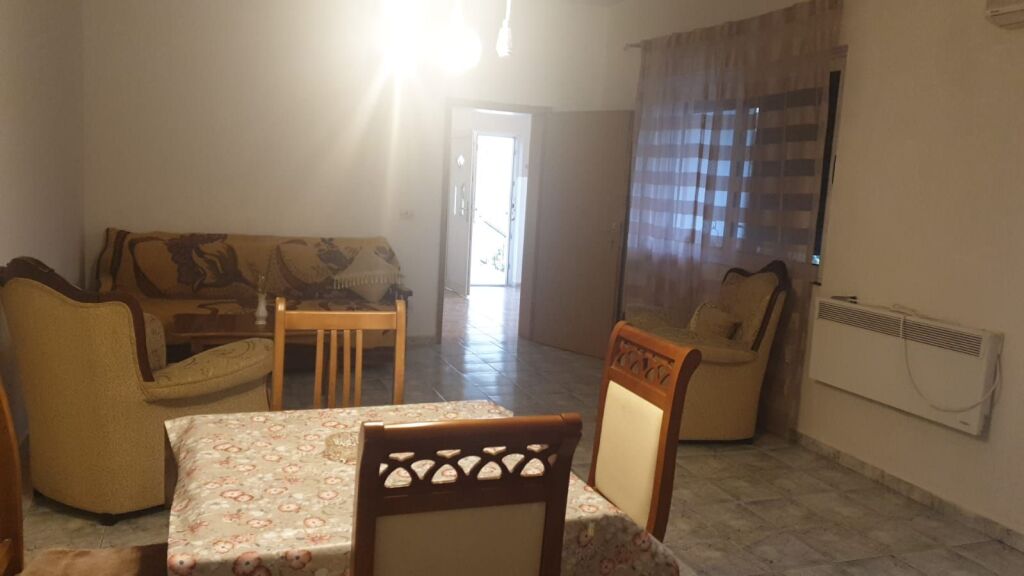 Affitto | Shtëpi private 1 + 1 | Tregu Elektrik | 450 €/mese